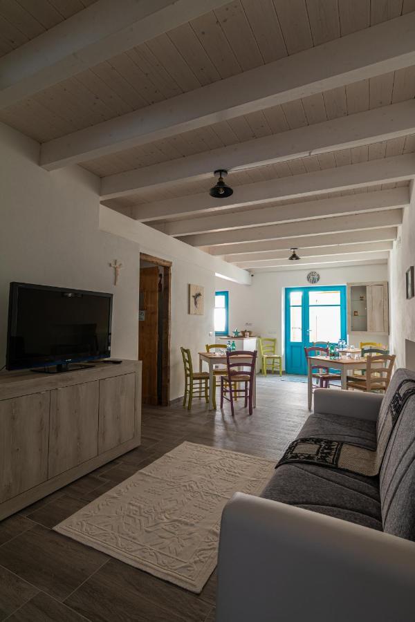 Bed and Breakfast La Vecchia Dimora Marrubiu Экстерьер фото