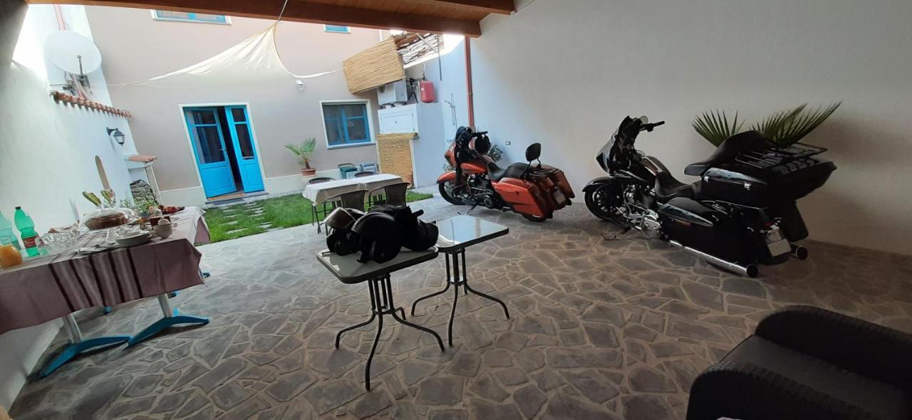 Bed and Breakfast La Vecchia Dimora Marrubiu Экстерьер фото